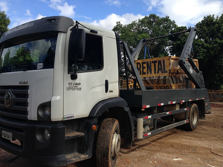 cacamba de entulho, remocao de entulho em sorocaba